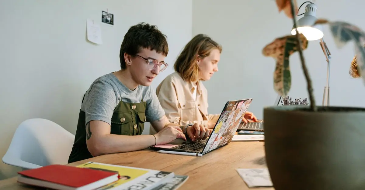 Accès aux Espaces de Coworking 24h : Avantages et Inconvénients
